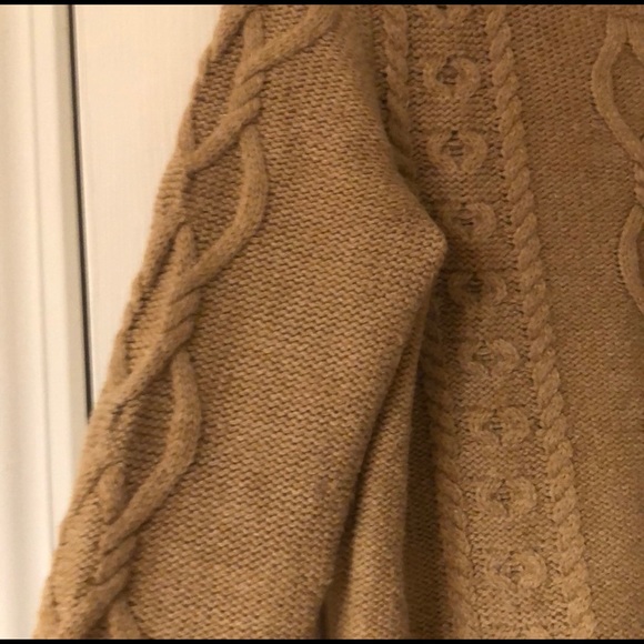 Gap cable knit sweater nwot - Picture 4 of 5